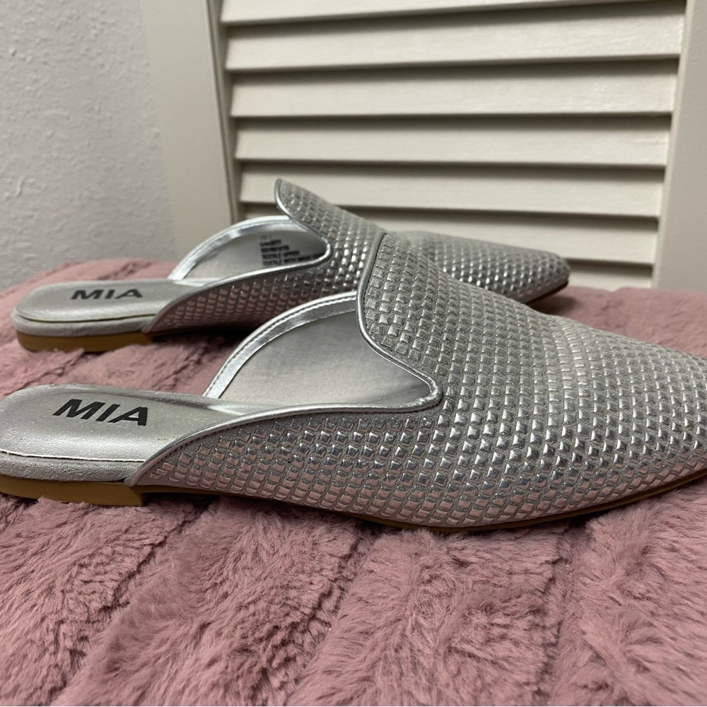 🩶✨MIA • silver mules • 7 - Picture 2 of 5